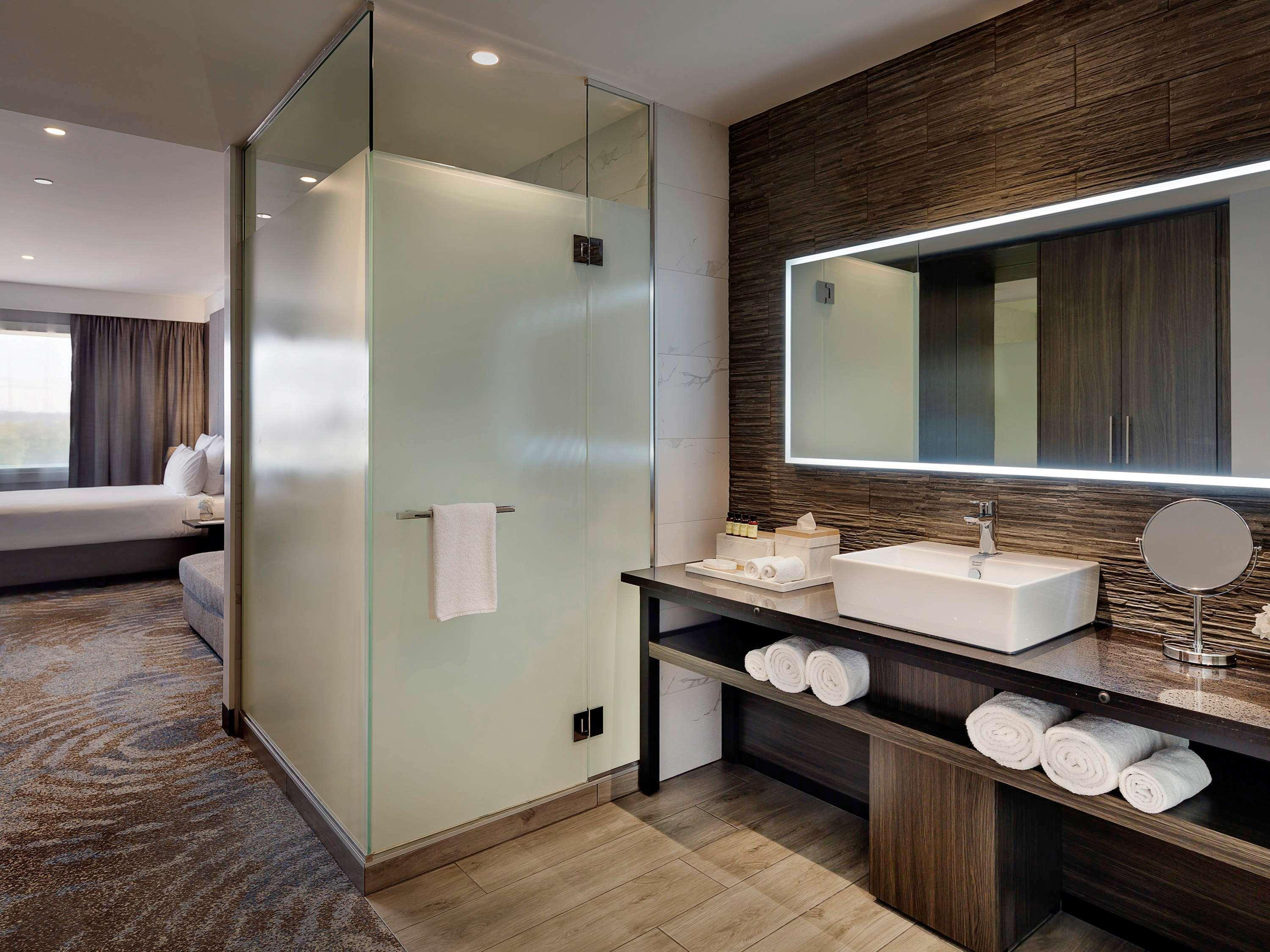 Hotel Pullman Distretto di Rotorua Esterno foto A bathroom at the hotel