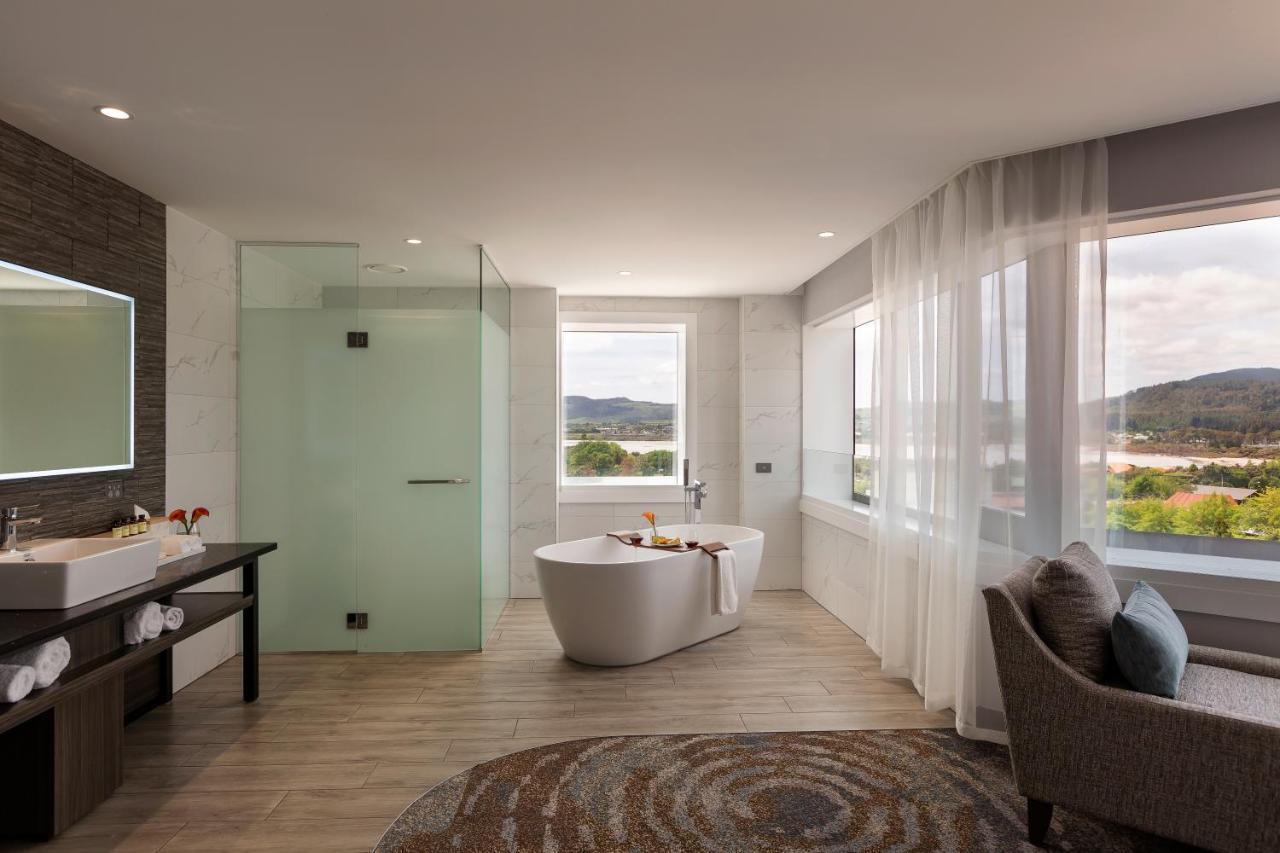 Hotel Pullman Distretto di Rotorua Esterno foto Bathroom